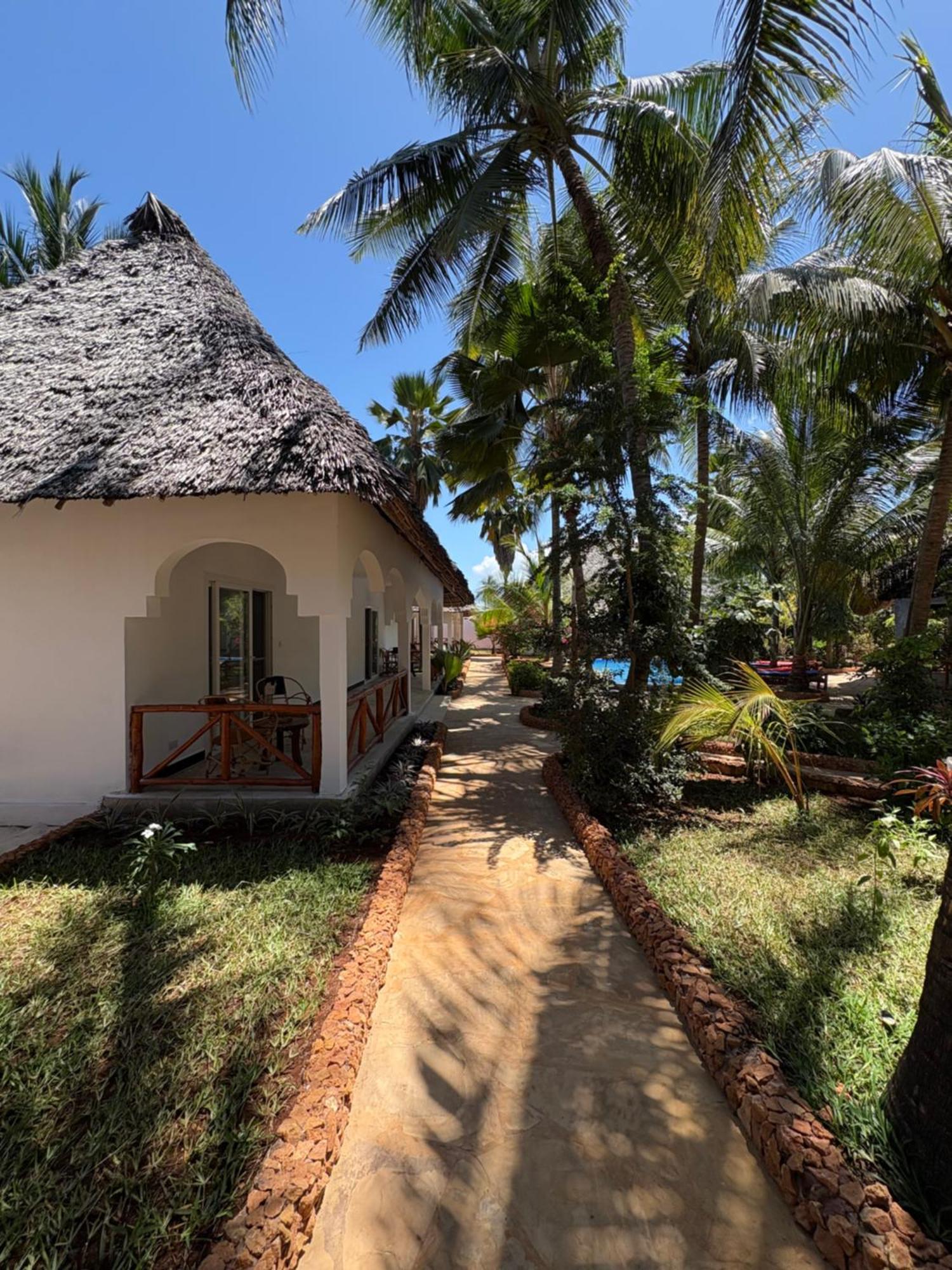 African Bungalows Nungwi Exterior foto